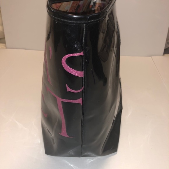 Victoria Secret Tote - Picture 6 of 6